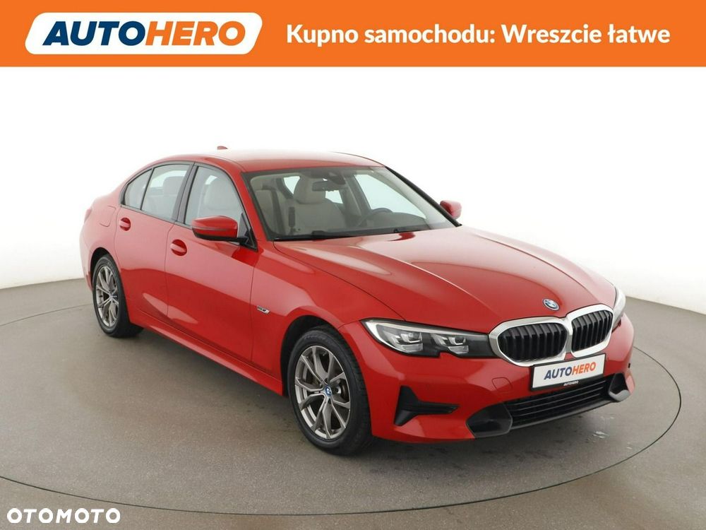 BMW Seria 3 320e PHEV M Sport - 12
