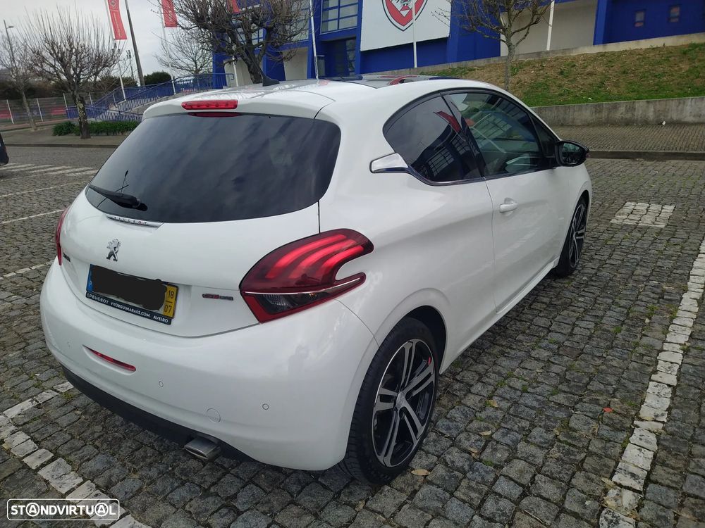Peugeot 208 1.6 BlueHDi GT Line - 7
