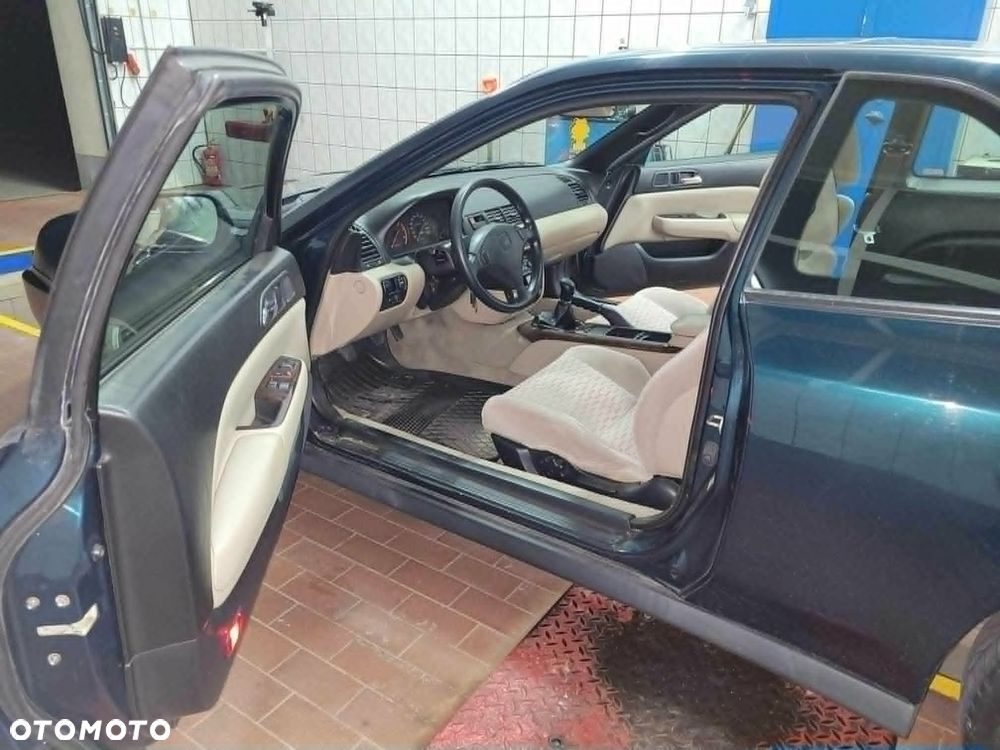 Honda Prelude 2.0i-16 - 28