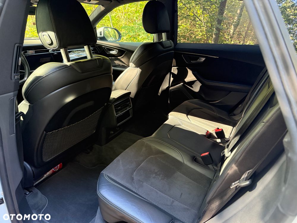 Audi Q8 ver-50-tdi-mhev-quattro-tiptronic - 8