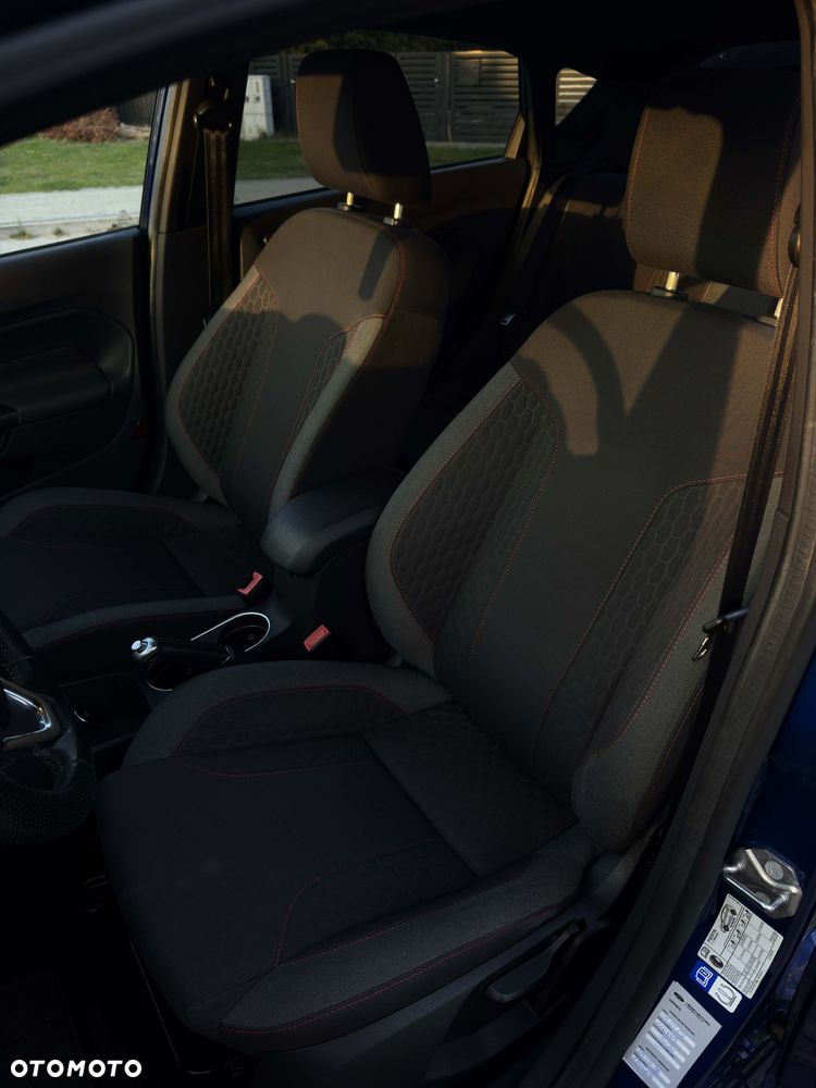 Ford Fiesta 1.0 EcoBoost ST-Line - 12