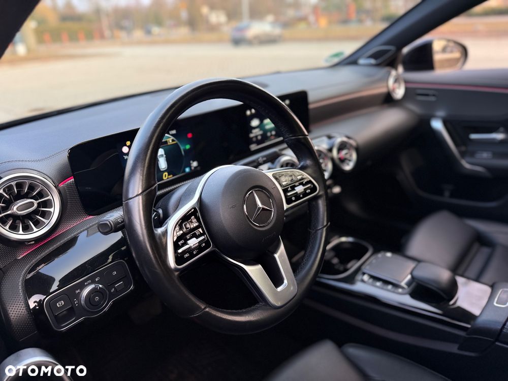 Mercedes-Benz CLA 220 d AMG Line 8G-DCT - 8