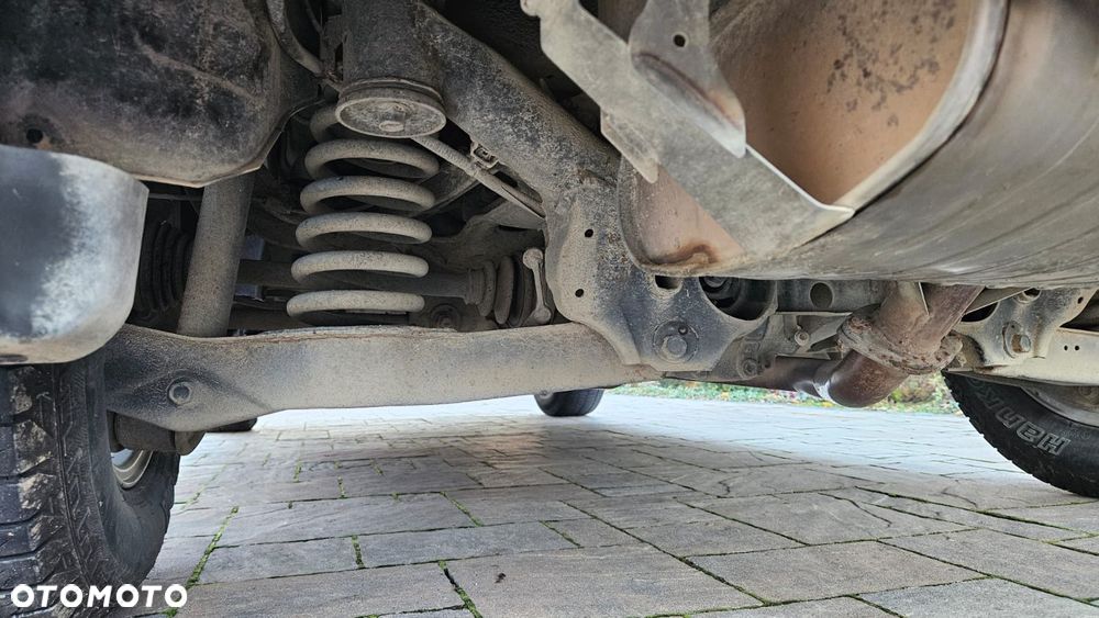 Suzuki Grand Vitara 2.0 De luxe - 25