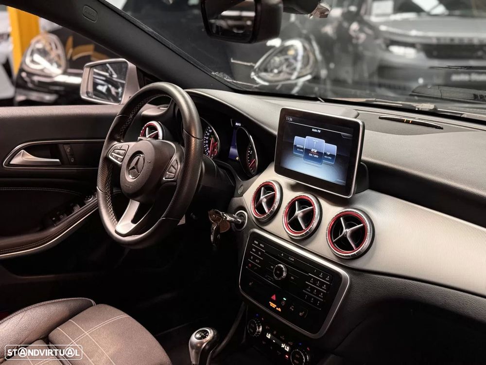 Mercedes-Benz CLA 180 d Shooting Brake Urban - 29
