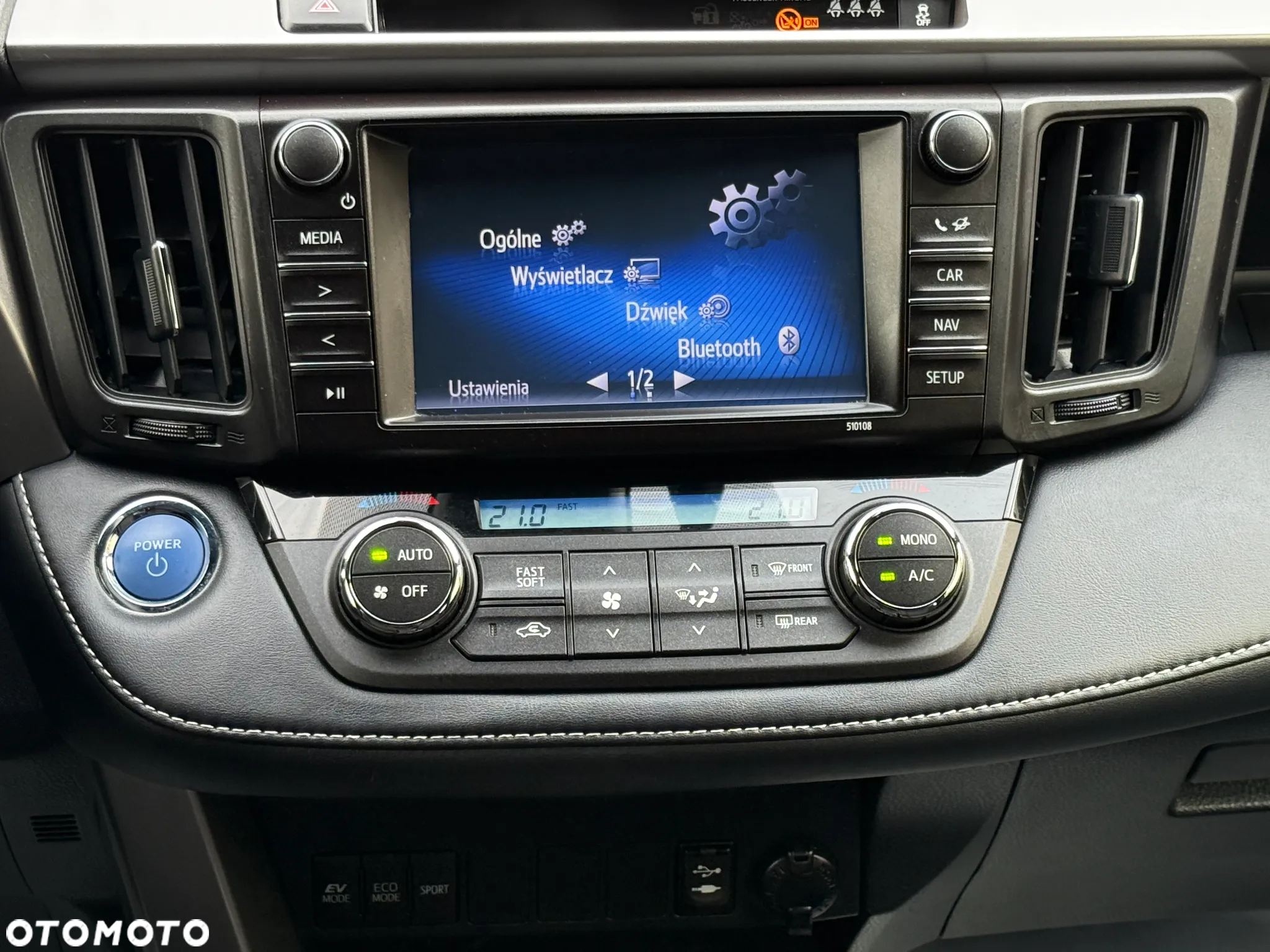 Toyota RAV4 Hybrid Premium 4x2 - 10