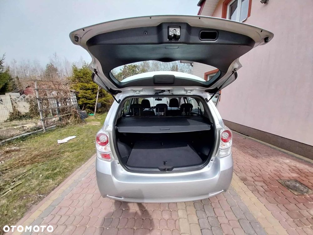 Toyota Verso 2.0 D-4D Sol plus - 33