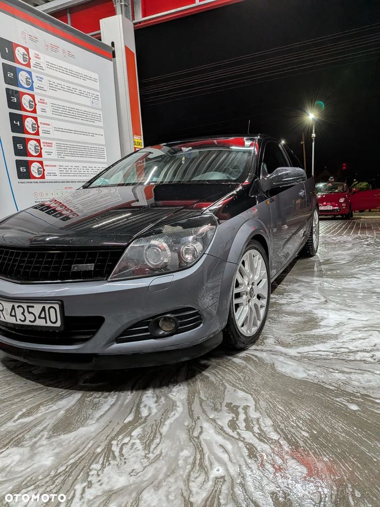 Opel Astra 2.0 T Sport - 1
