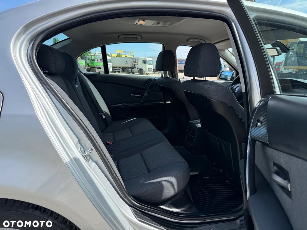 BMW Seria 5 - 25