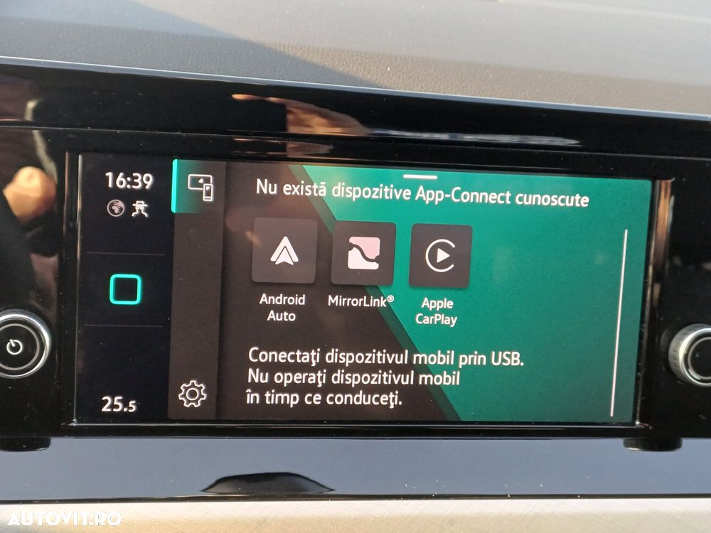 Volkswagen Golf 1.5 TSI ACT Life - 24