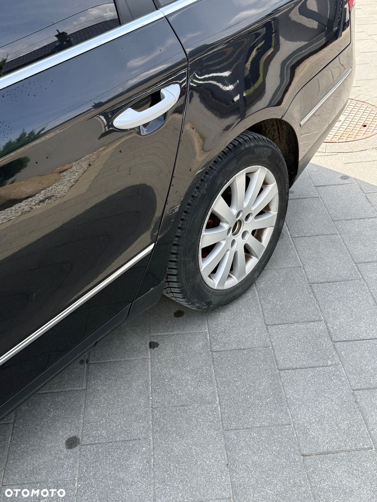 Volkswagen Passat 2.0 TDI DPF DSG Comfortline - 4