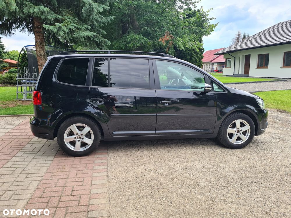 Volkswagen Touran - 3