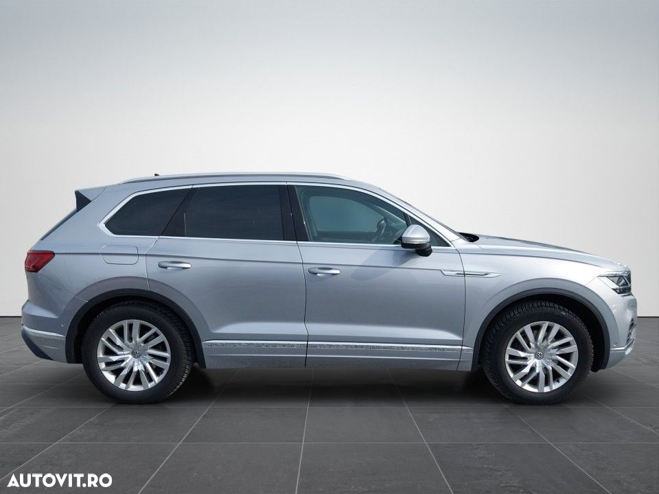 Volkswagen Touareg - 7