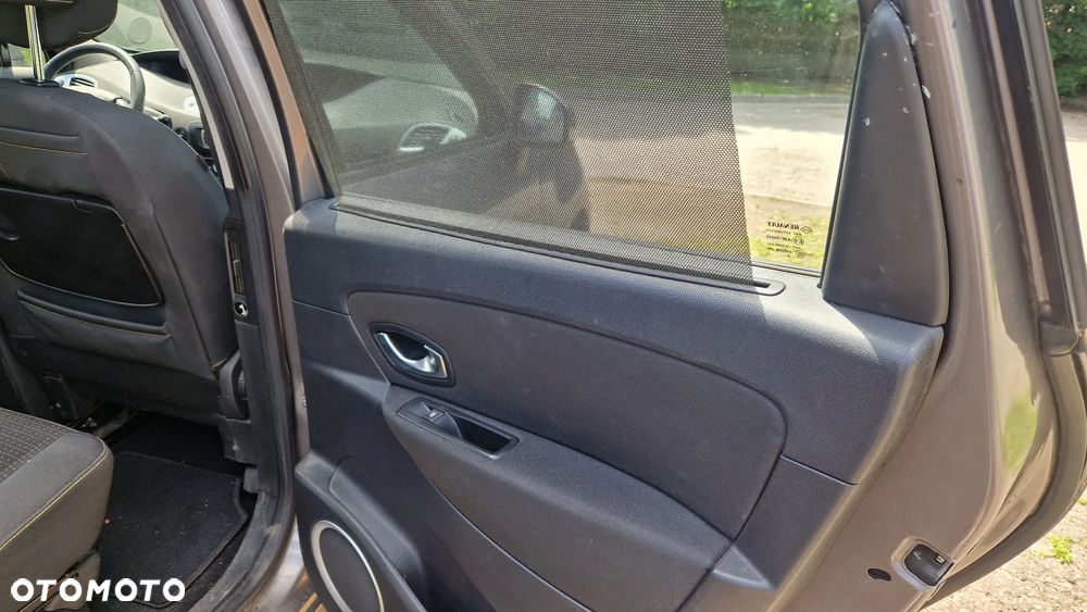Renault Scenic - 12