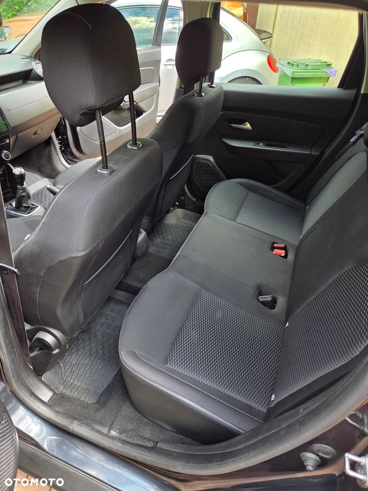 Dacia Duster 1.6 SCe Laureate S&S - 22