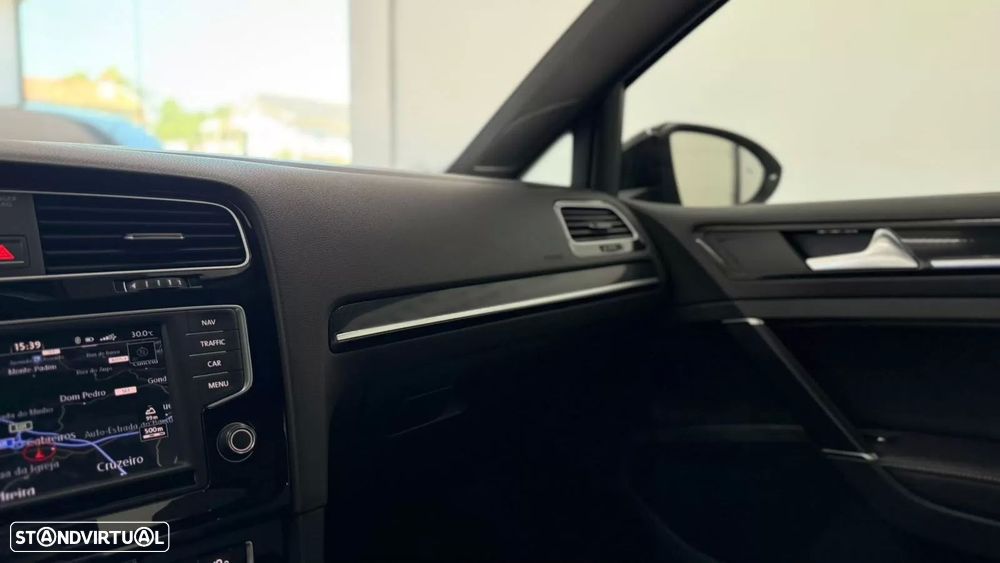 VW Golf R 4Motion BlueMotion DSG - 23