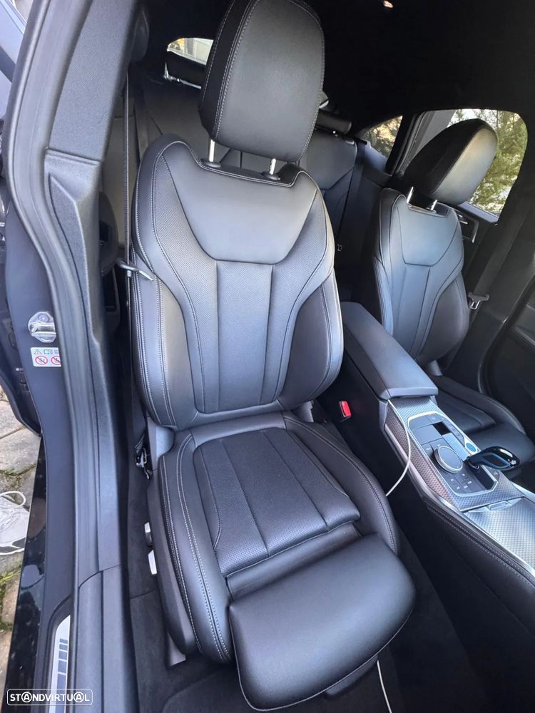 BMW i4 eDrive40 Pack Desportivo M - 9