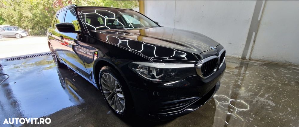BMW Seria 5 520d AT - 2