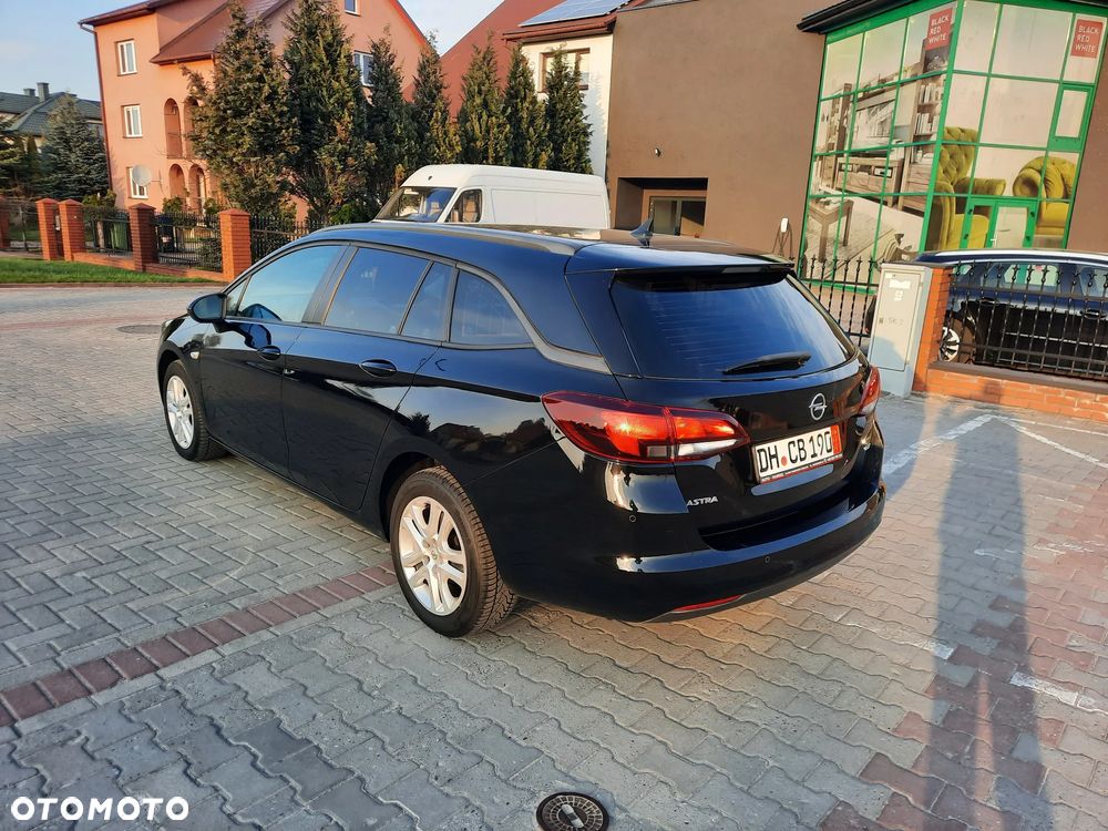 Opel Astra 1.6 CDTI Enjoy S&S - 10