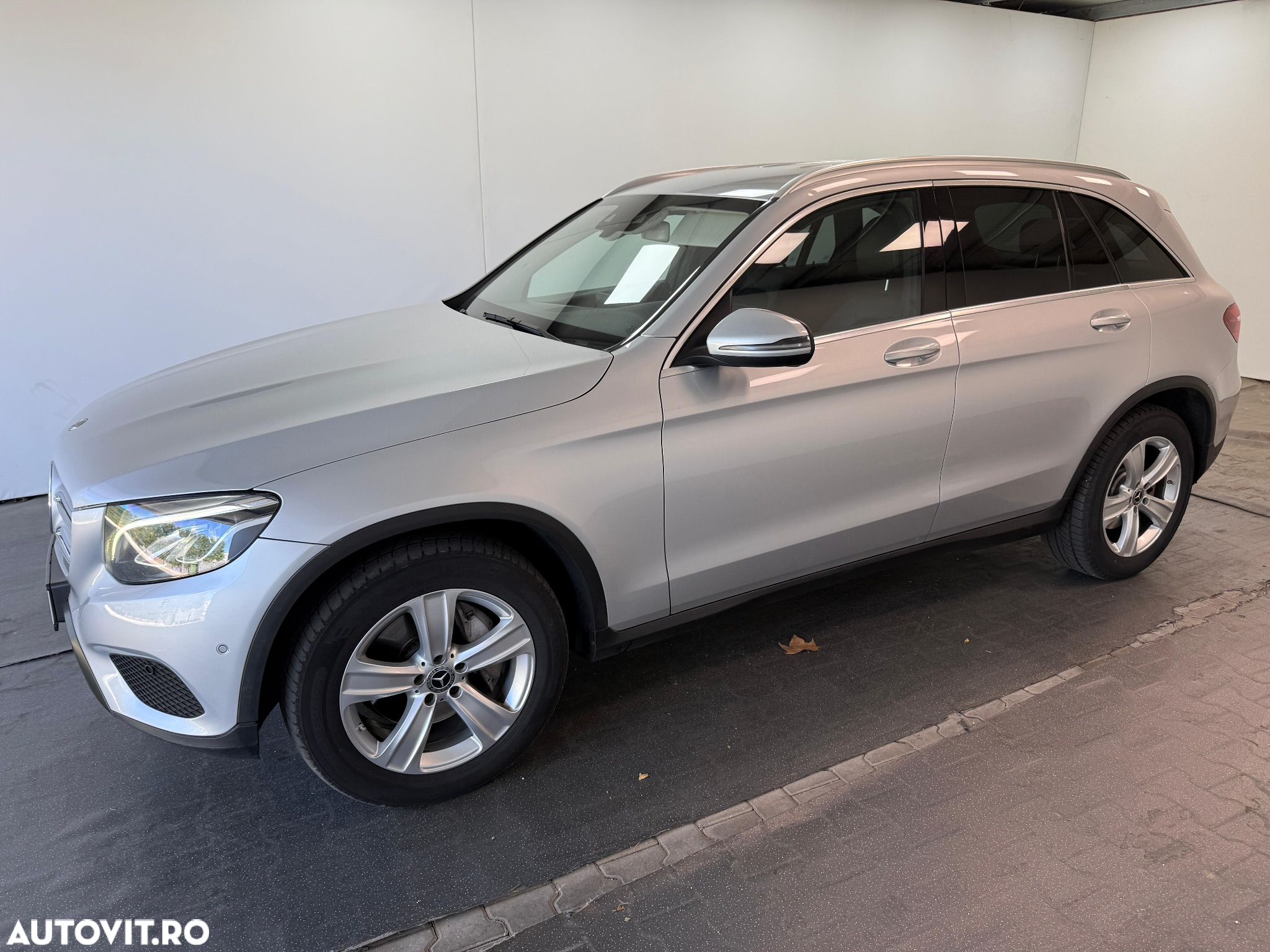 Mercedes-Benz GLC 220 d 4Matic 9G-TRONIC - 10