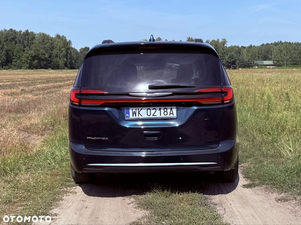 Chrysler Pacifica - 4