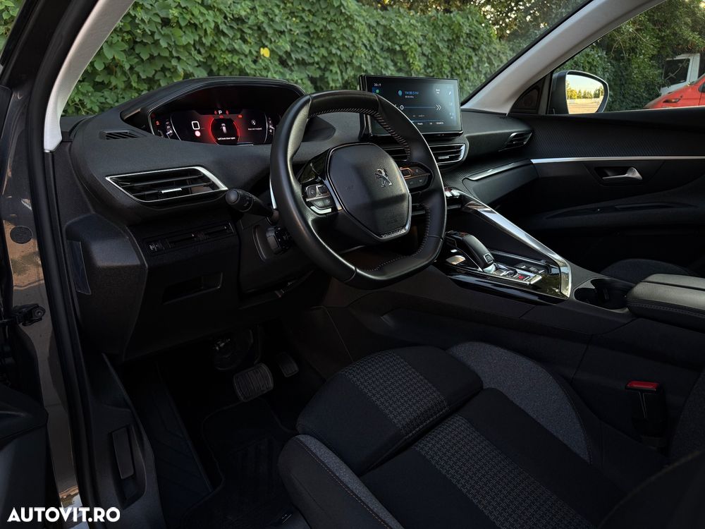 Peugeot 3008 1.2 PureTech Turbo S&S EAT8 Allure - 11