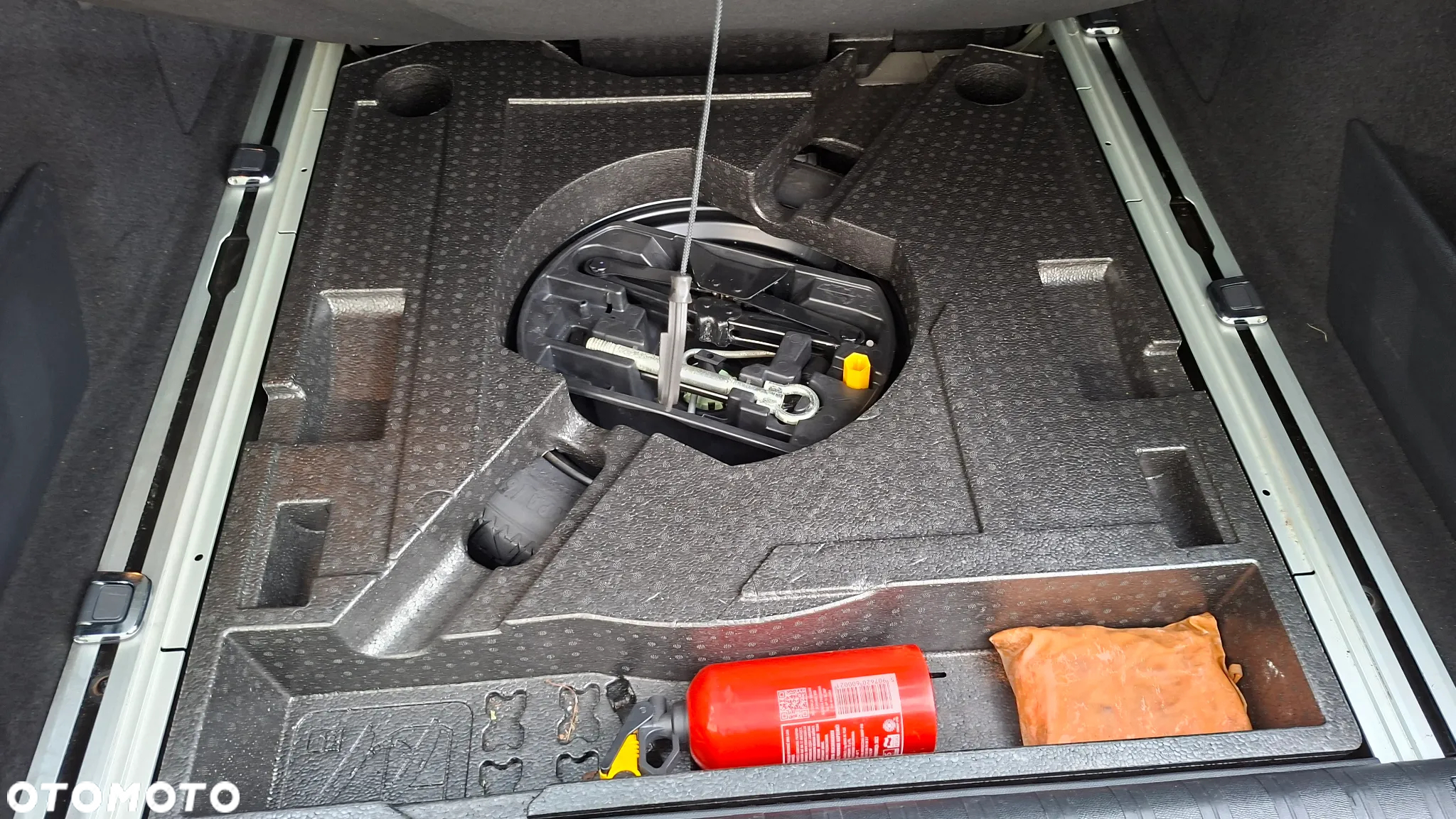 Peugeot 308 BlueHDi FAP 150 Stop & Start Allure - 26