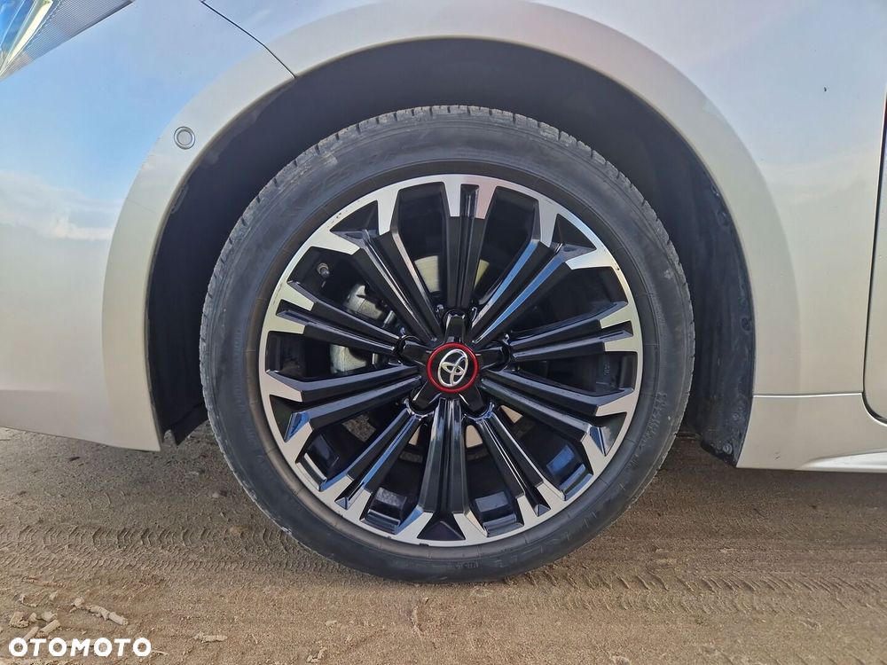 Toyota Corolla 1.8 Hybrid GR Sport - 23
