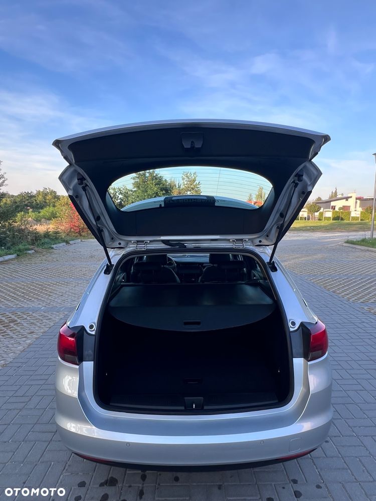 Opel Astra 1.4 Turbo Innovation - 12