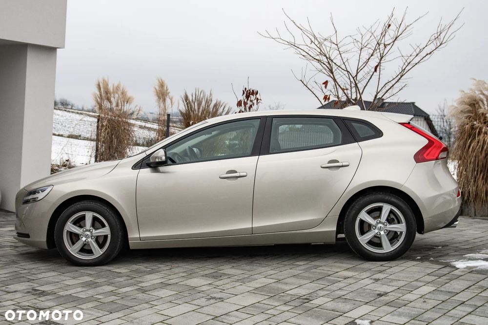 Volvo V40 D2 Kinetic - 10