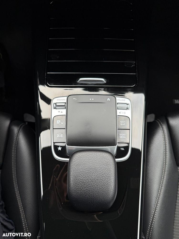 Mercedes-Benz A 200 Sedan 7G-DCT Edition 19 - 25