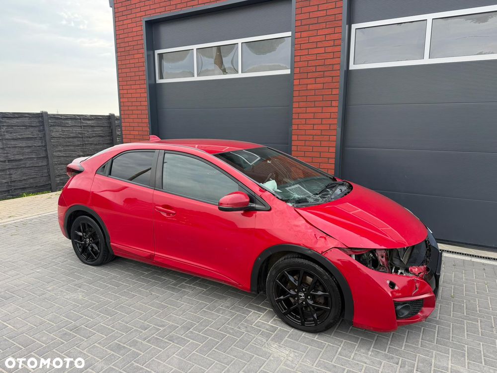 Honda Civic 1.6 i-DTEC Executive Black Edition - 38