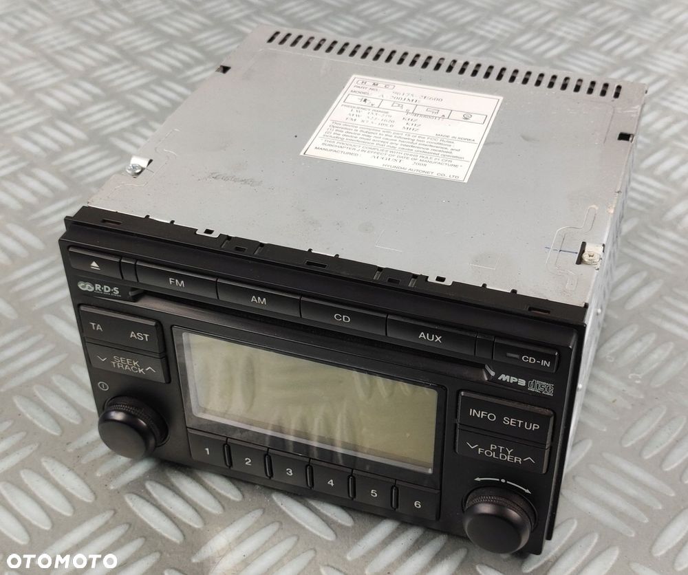 96175-2E600 radio fabryczne cd mp3 aux HYUNDAI TUCSON I 1 LIFT 04-10 2 DIN - 1