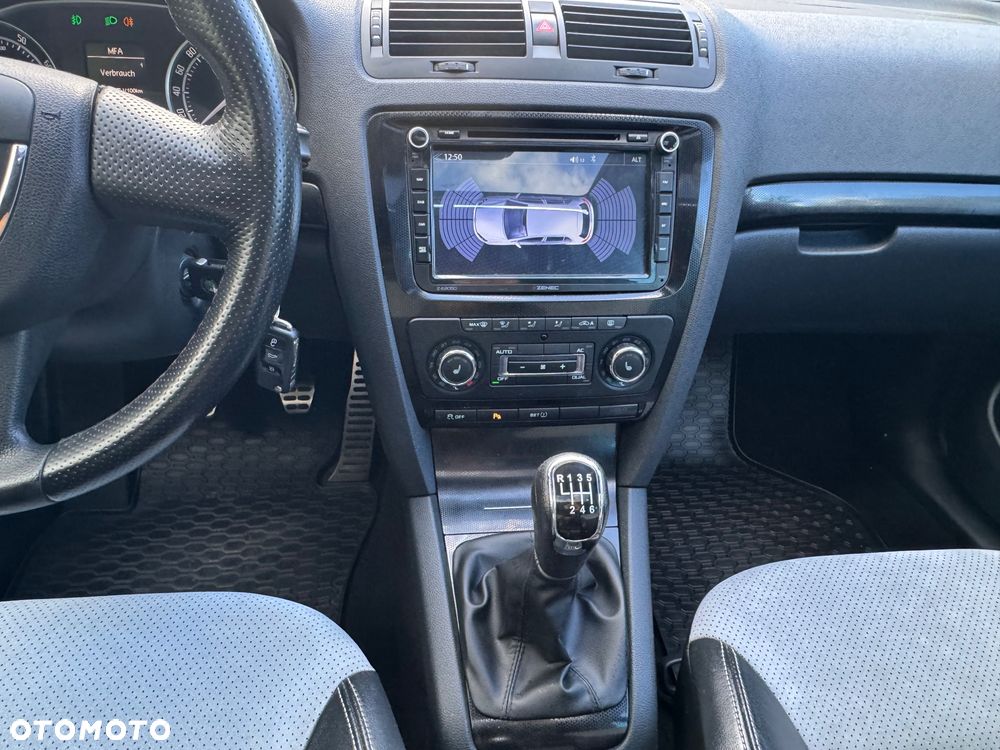 Skoda Octavia 2.0 TFSI RS - 19