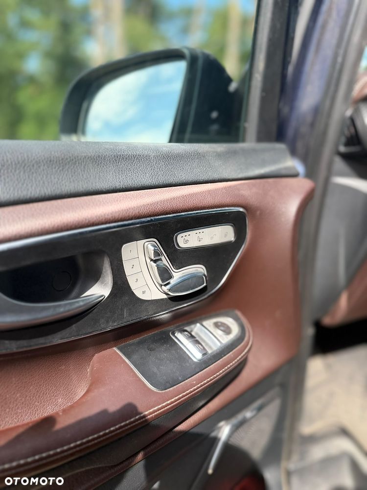 Mercedes-Benz Klasa V 250 d 4-Matic Exclusive 7G-Tronic - 15