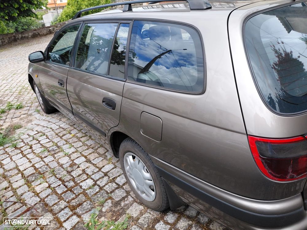 Toyota Carina - 6