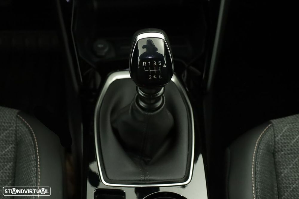Peugeot 2008 1.2 PureTech Allure - 14