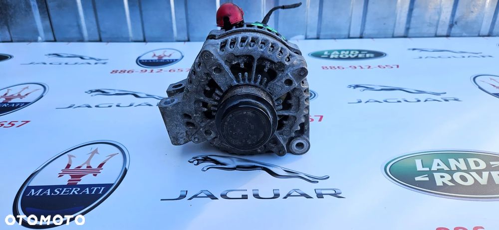 Jaguar XJ 351 3.0D 306DT alternator AW93-10300-AB DENSO - 2