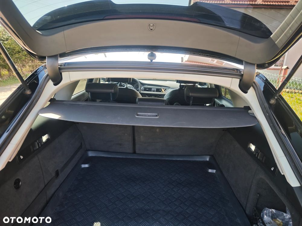 Audi A6 Avant 2.0 TDI Ultra S tronic - 9