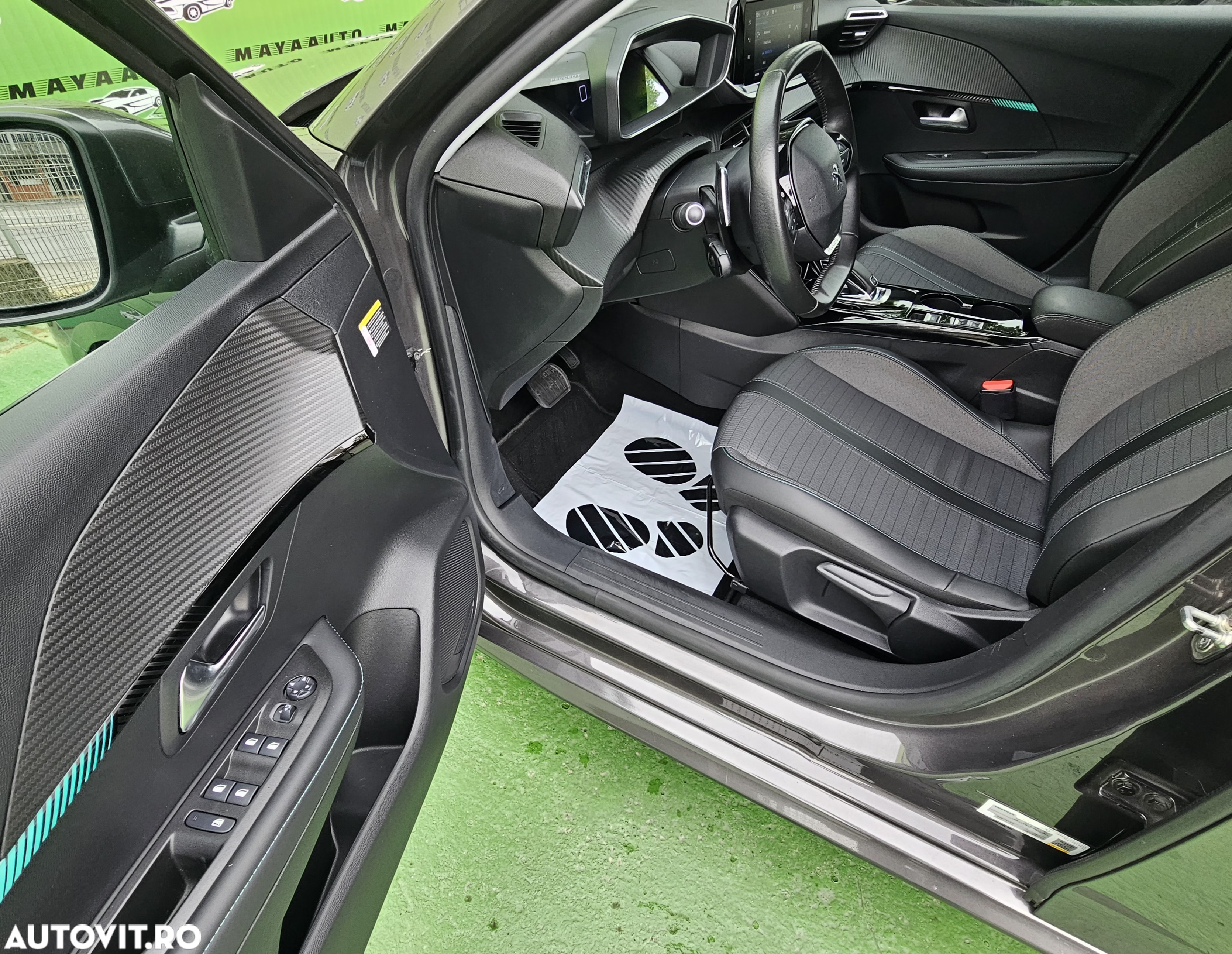 Peugeot 208 PureTech 100 EAT8 Active Pack - 20