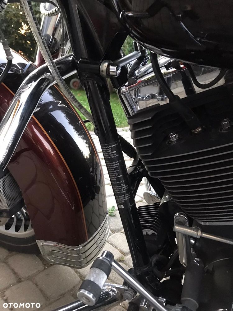 Harley-Davidson Touring Road King - 12