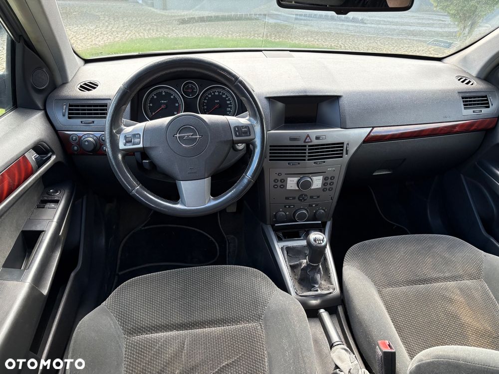 Opel Astra - 16