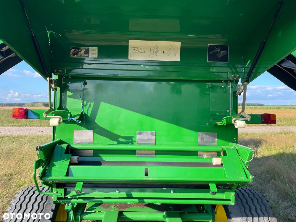 John Deere 864 - 22