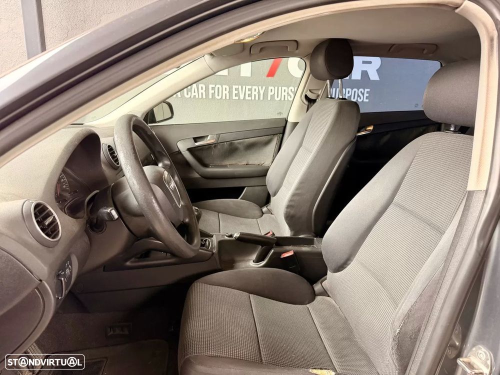 Audi A3 Sportback 2.0 TDi Ambiente - 3