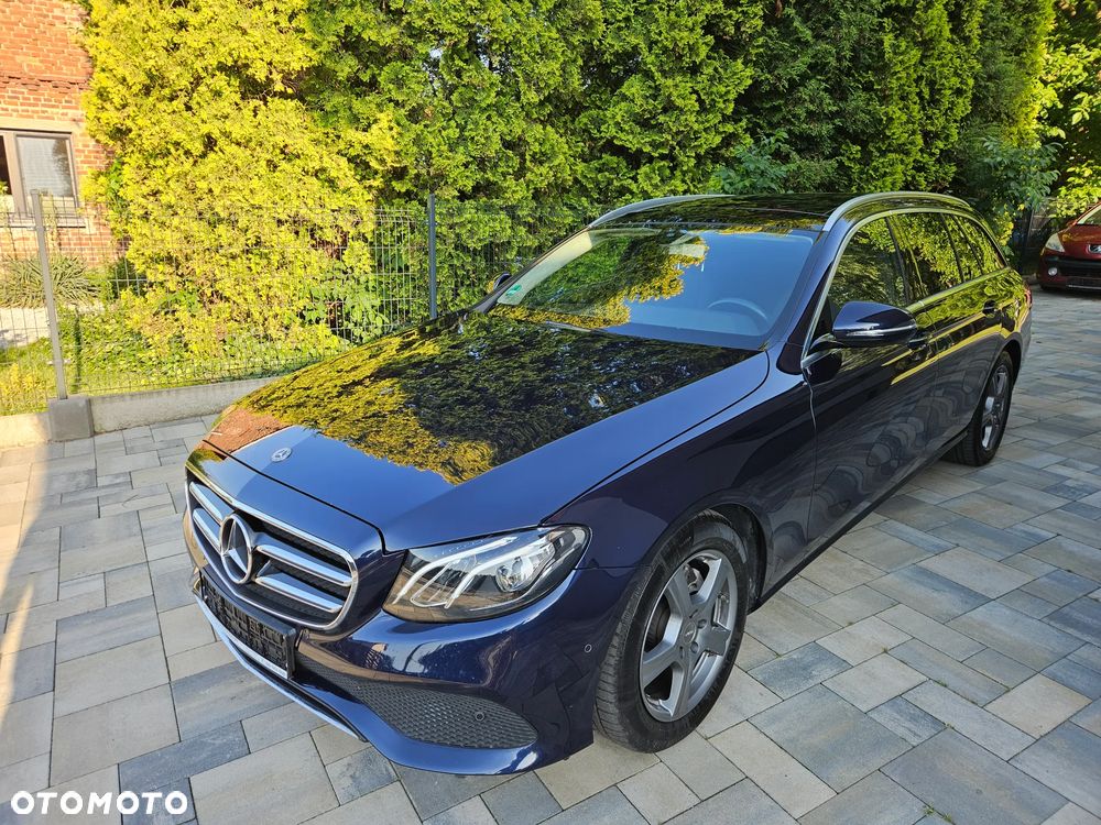 Mercedes-Benz Klasa E 220 d Avantgarde - 3