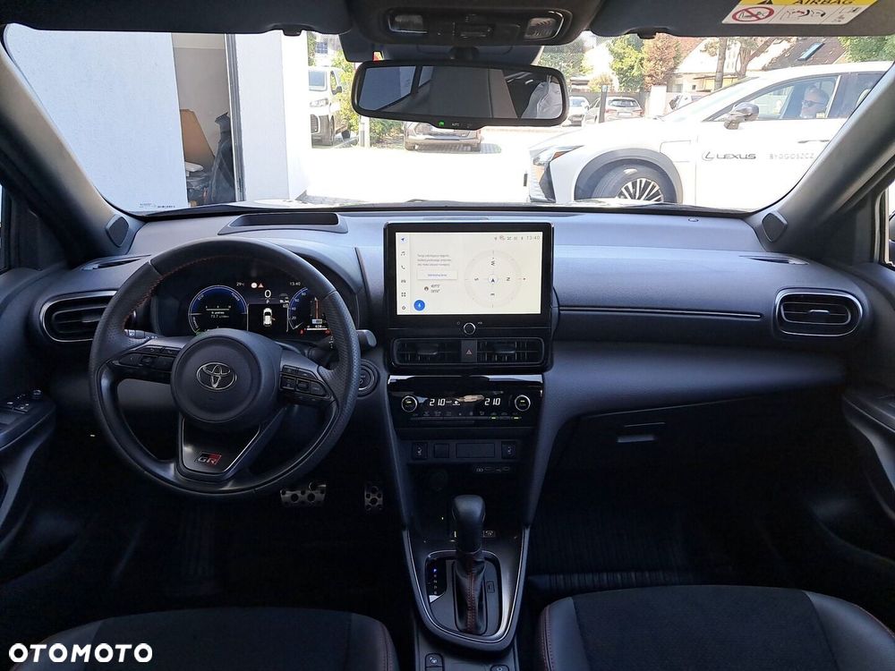 Toyota Yaris Cross Hybrid 1.5 GR Sport - 26