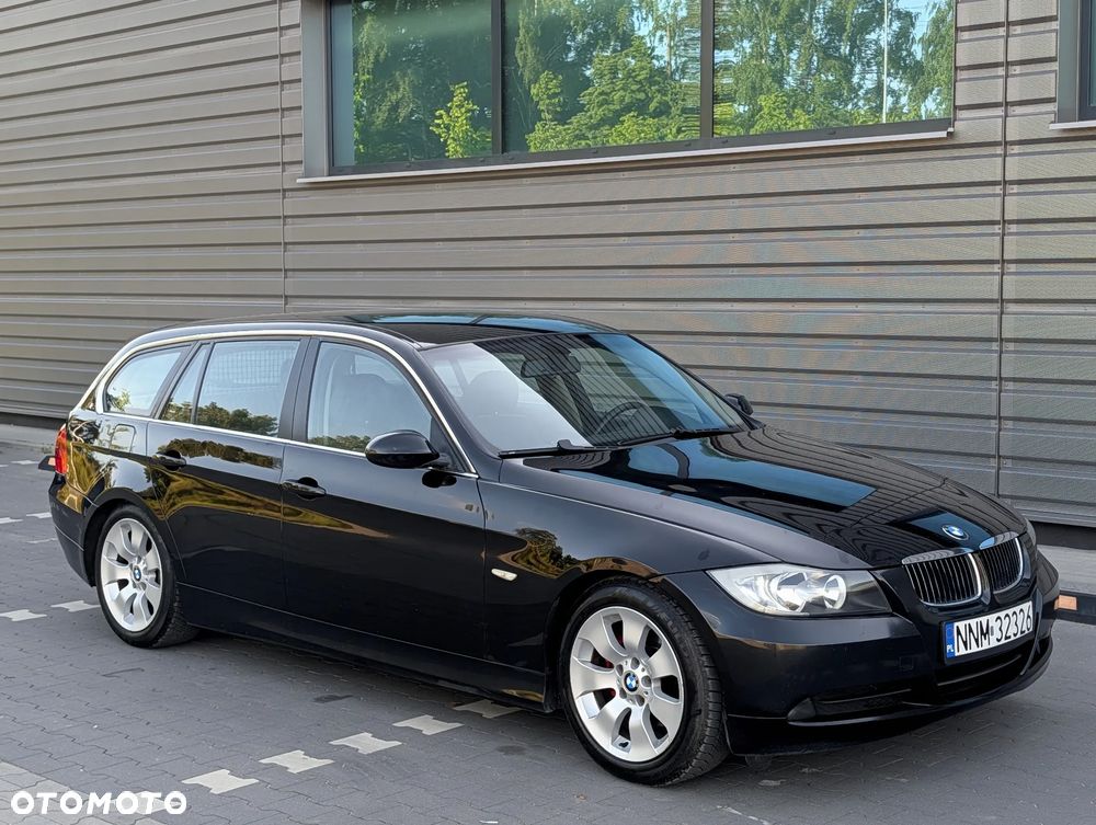 BMW Seria 3 325i Edition Exclusive - 1