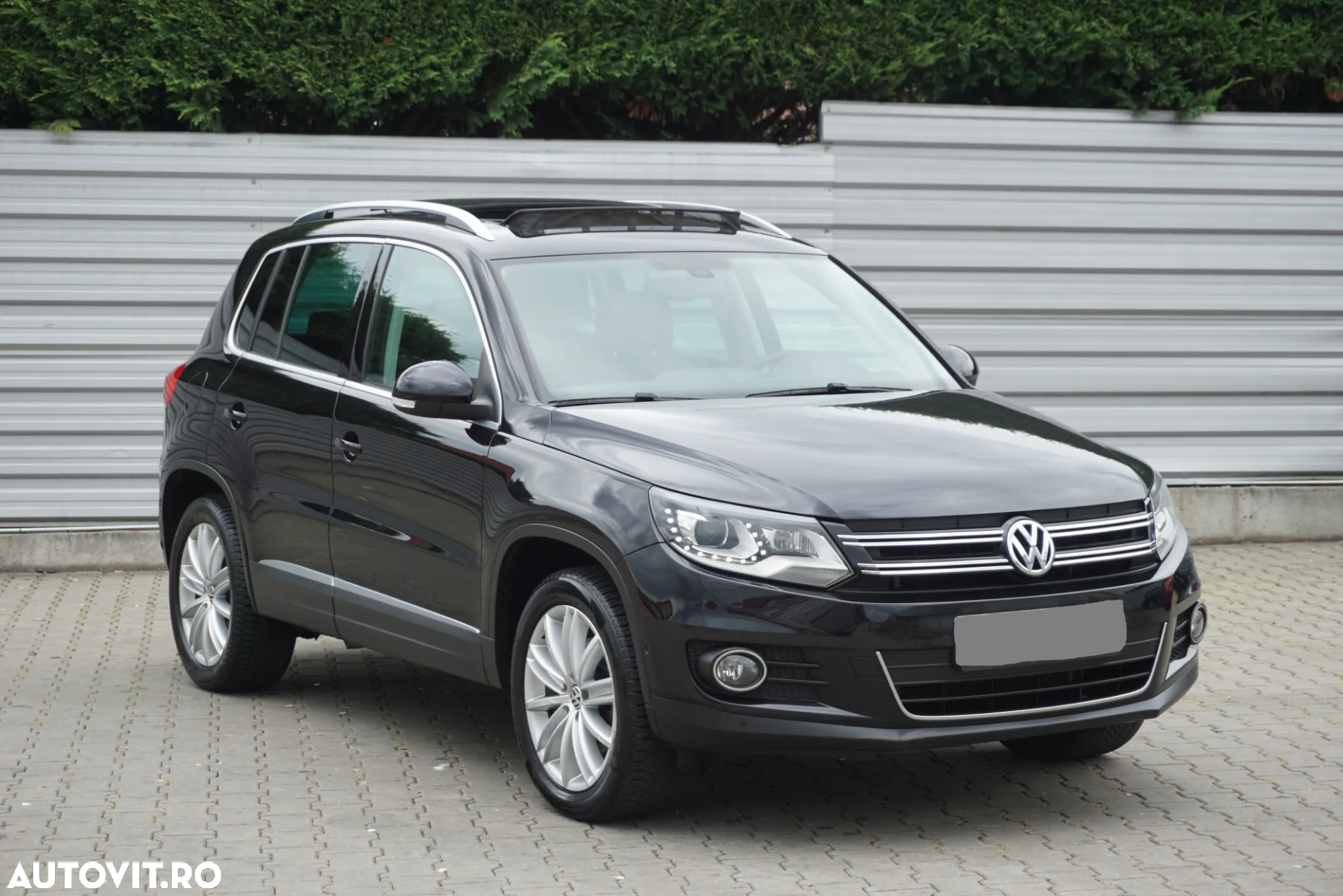 Volkswagen Tiguan 2.0 TDI 4Motion DSG Sport & Style - 5