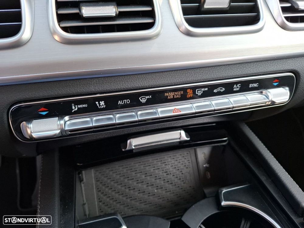 Mercedes-Benz GLE 300 d 4Matic - 24