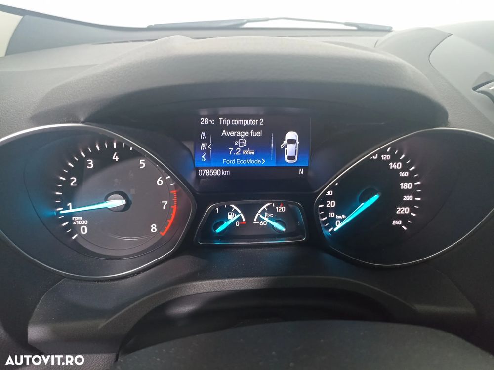 Ford Kuga 1.5 EcoBoost 2WD Trend - 12