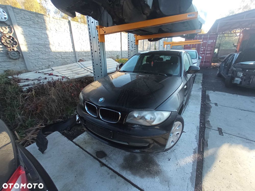 BMW 116i E87 2011 rok  NA CZĘŚCI
